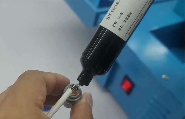 电子焊点保护固定UV胶应用